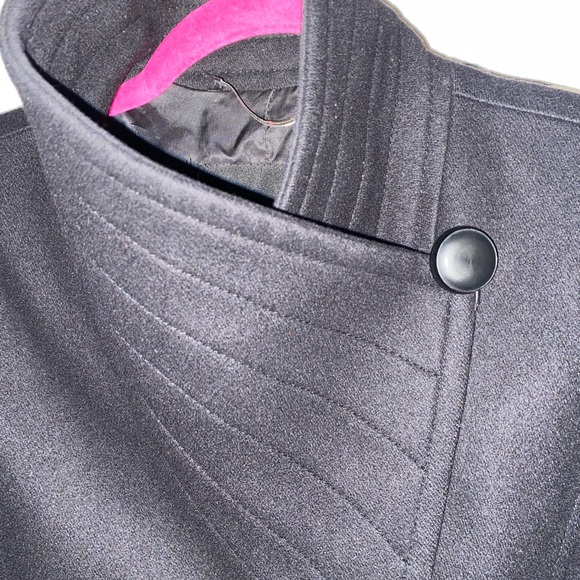 Babaton Connor Coat - Picture 9 of 14